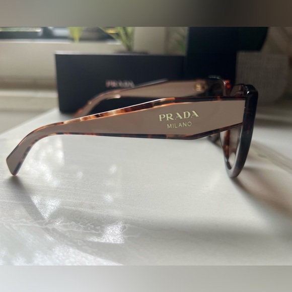 Prada Sunglasses PR 14WS - Picture 7 of 11